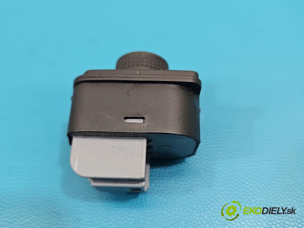 Vw Tiguan II 2016-2024 1.5 TSI 150 HP automatic 110 kW 1498 cm3 5- prepínač okien spätných zrkadiel 3G0959565B