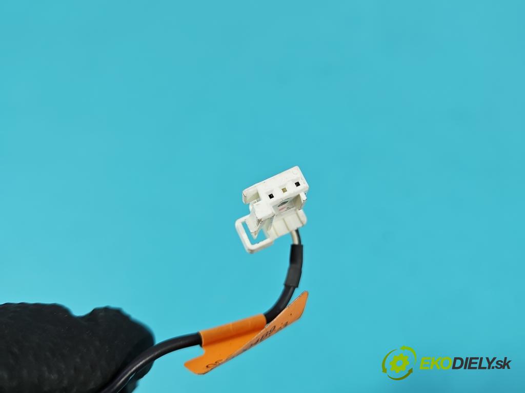 Peugeot 2008 I 2013-2019 1.2 12V 131 HP manual 96 kW 1199 cm3 5- Mikrofon: 9812373180