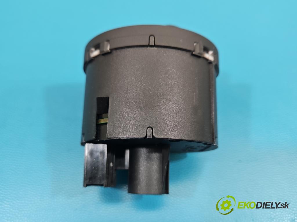 Vw Tiguan II 2016-2024 1.5 TSI 150 hp automatic 110 kW 1498 cm3 5- Přepínač světel na deska: 5G0941431BD