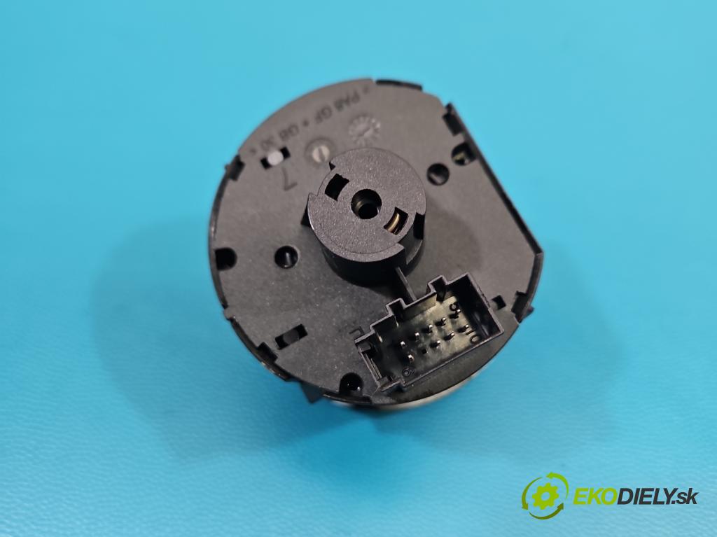 Vw Tiguan II 2016-2024 1.5 TSI 150 hp automatic 110 kW 1498 cm3 5- Přepínač světel na deska: 5G0941431BD