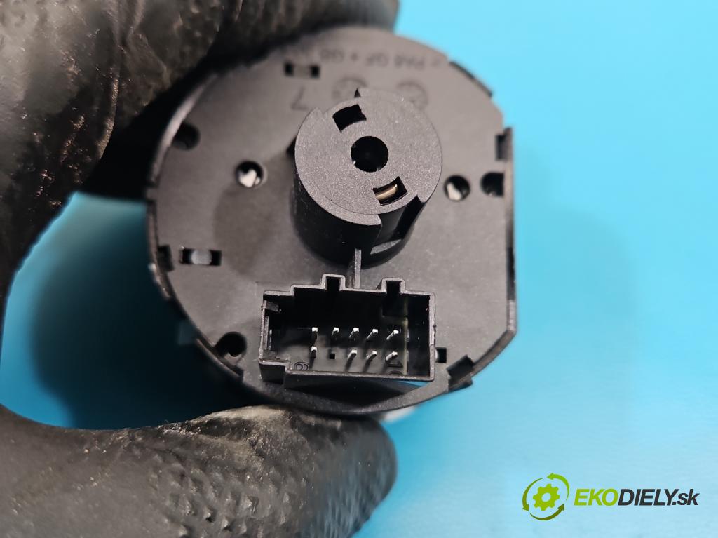 Vw Tiguan II 2016-2024 1.5 TSI 150 hp automatic 110 kW 1498 cm3 5- Přepínač světel na deska: 5G0941431BD