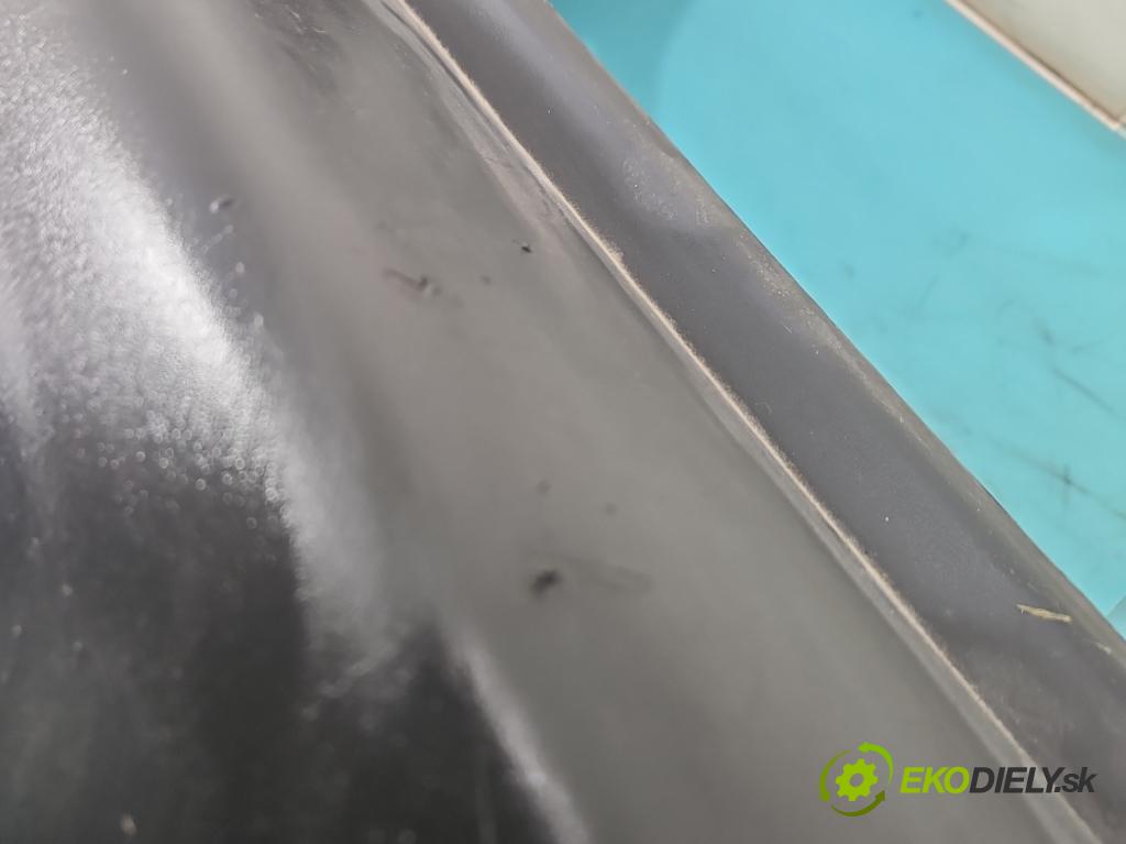 Peugeot 2008 I 2013-2019 1.2 12V 131 hp manual 96 kW 1199 cm3 5- nárazník zadní  (Klika dveří ostatní)