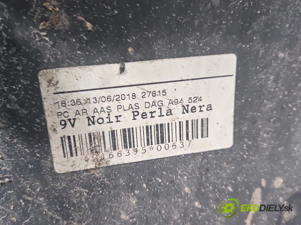 Peugeot 2008 I 2013-2019 1.2 12V 131 hp manual 96 kW 1199 cm3 5- nárazník zadní  (Klika dveří ostatní)