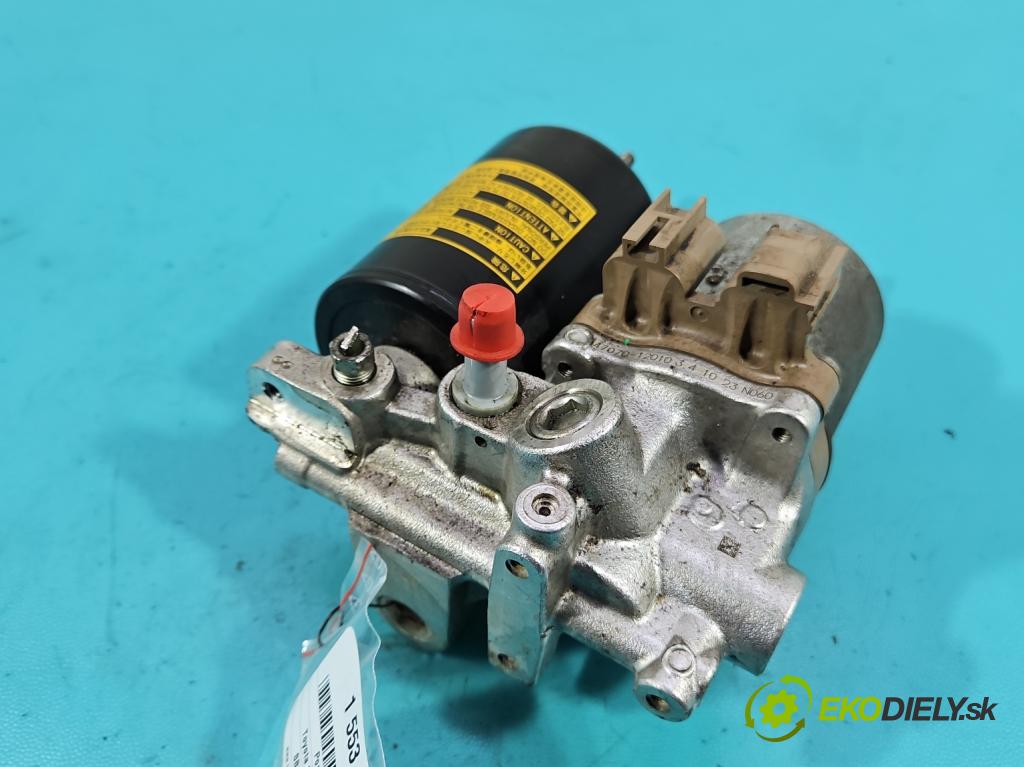 Toyota Auris II 2012-2018 1.8 hybrid 99 HP automatic 73 kW 1798 cm3 5- čerpadlo abs 47070-12010 (Pumpa ABS)