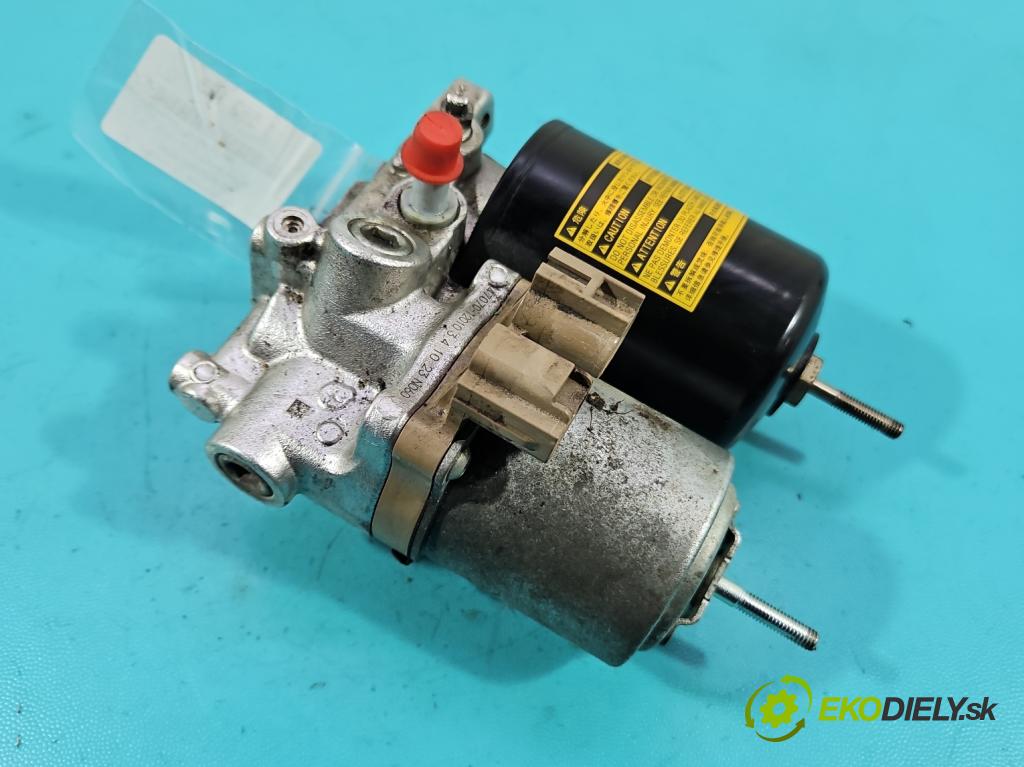 Toyota Auris II 2012-2018 1.8 hybrid 99 HP automatic 73 kW 1798 cm3 5- čerpadlo abs 47070-12010 (Pumpa ABS)