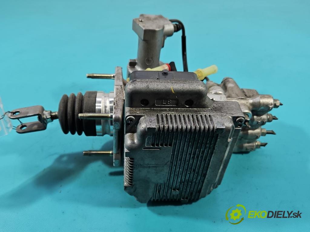 Toyota Auris II 2012-2018 1.8 hybrid 99 HP automatic 73 kW 1798 cm3 5- servo brzdové 47210-12130