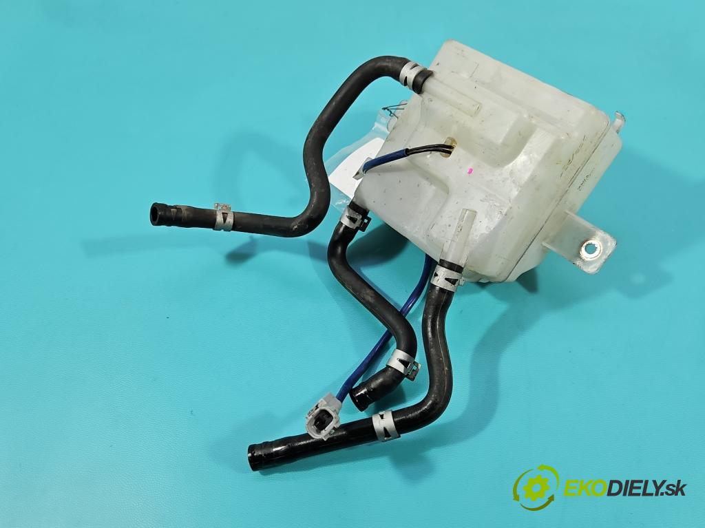 Toyota Auris II 2012-2018 1.8 hybrid 99 HP automatic 73 kW 1798 cm3 5- nádržka tekutina: brzdový