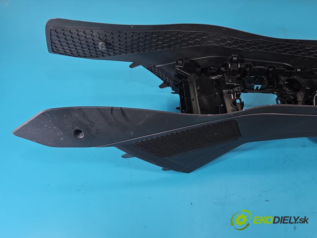 Vw Tiguan II 2016-2024 1.5 TSI 150 HP automatic 110 kW 1498 cm3 5- operadlo 5NA863319A (Lakťová opierka)