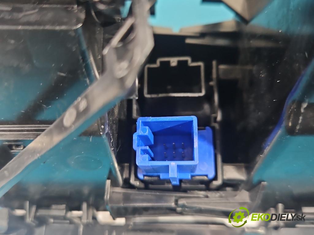 Vw Tiguan II 2016-2024 1.5 TSI 150 HP automatic 110 kW 1498 cm3 5- Mřížka: kúrenia stredová 5NB815720 (Mriežka kúrenia (fukár))