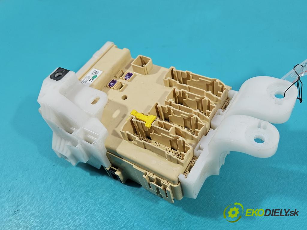 Toyota Auris II 2012-2018 1.8 hybrid 99 HP automatic 73 kW 1798 cm3 5- riadiaca jednotka ostatné 89221-02331