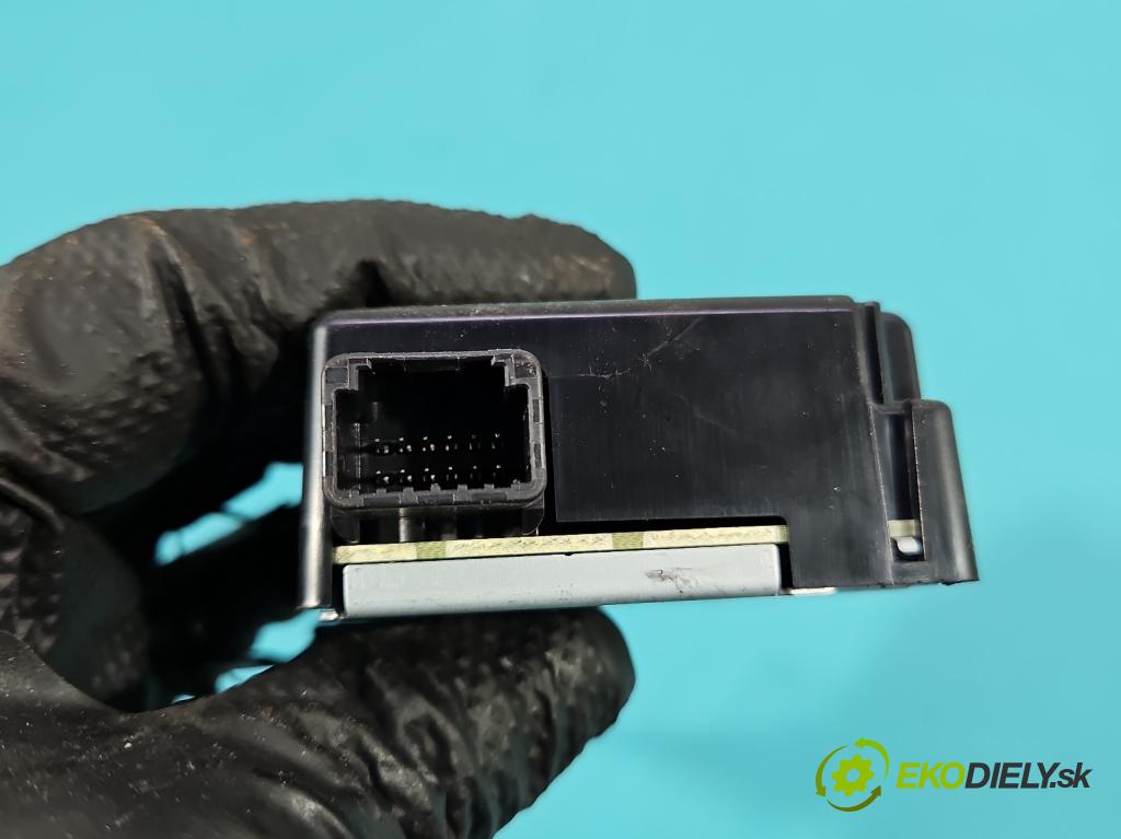 Toyota Auris II 2012-2018 1.8 hybrid 99 HP automatic 73 kW 1798 cm3 5- riadiaca jednotka ostatné 89760-02111