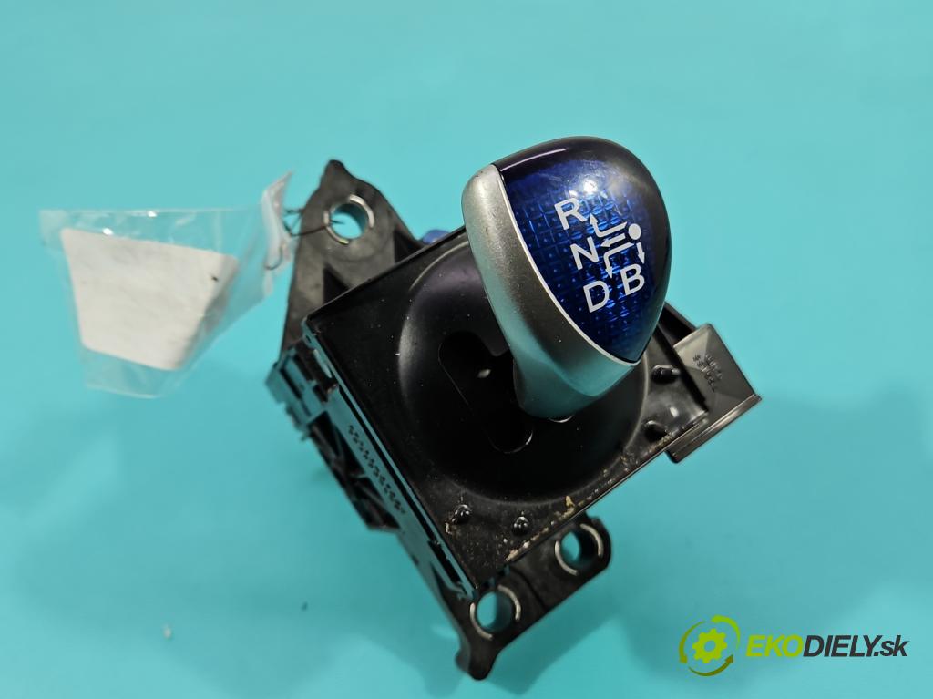 Toyota Auris II 2012-2018 1.8 hybrid 99 HP automatic 73 kW 1798 cm3 5- Páka: Změny: stupeň,rýchlosť 750583 (Rýchlostná páka (kulisa))