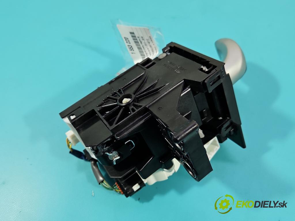 Toyota Auris II 2012-2018 1.8 hybrid 99 HP automatic 73 kW 1798 cm3 5- Páka: Změny: stupeň,rýchlosť 750583 (Rýchlostná páka (kulisa))