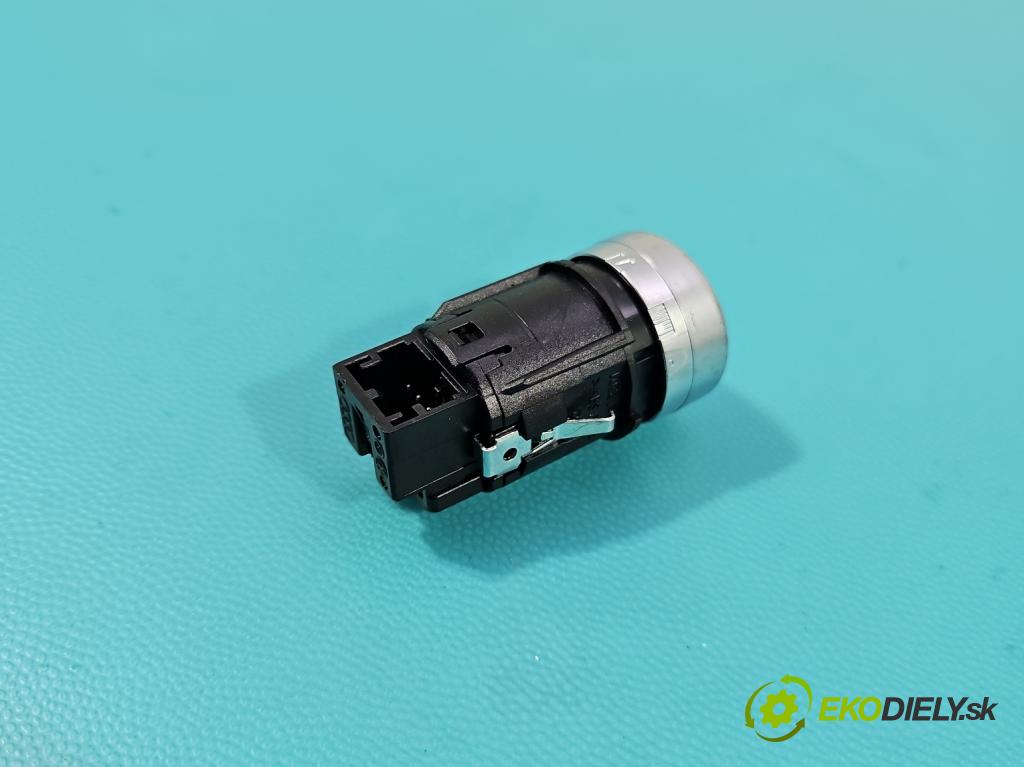 Vw Tiguan II 2016-2024 1.5 TSI 150 HP automatic 110 kW 1498 cm3 5- prepínač ostatné 5NB959839