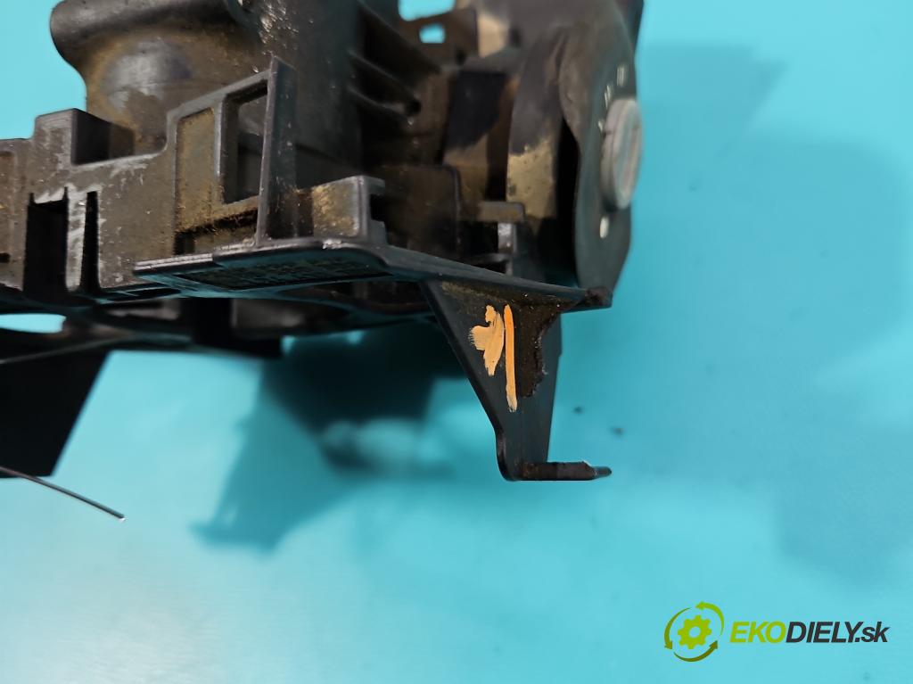 Opel Combo C 2001-2011 1.7 dti 65 HP manual 48 kW 1686 cm3 5- Spínačka 13144390 (Spínacia skrinka)