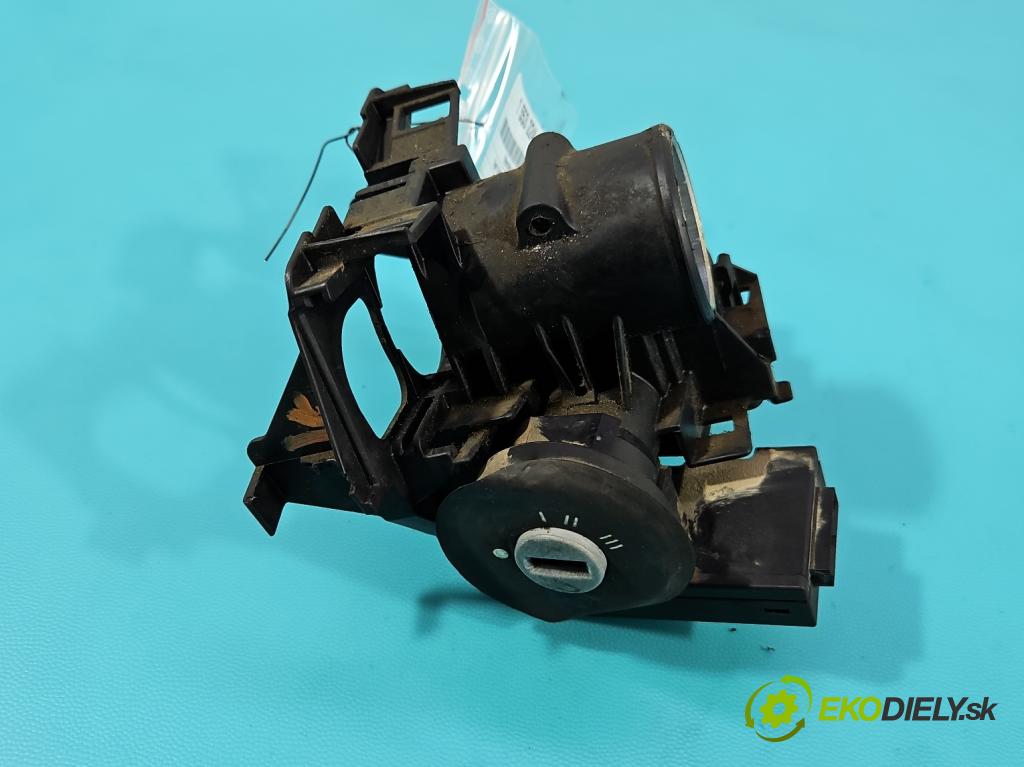 Opel Combo C 2001-2011 1.7 dti 65 HP manual 48 kW 1686 cm3 5- Spínačka 13144390 (Spínacia skrinka)