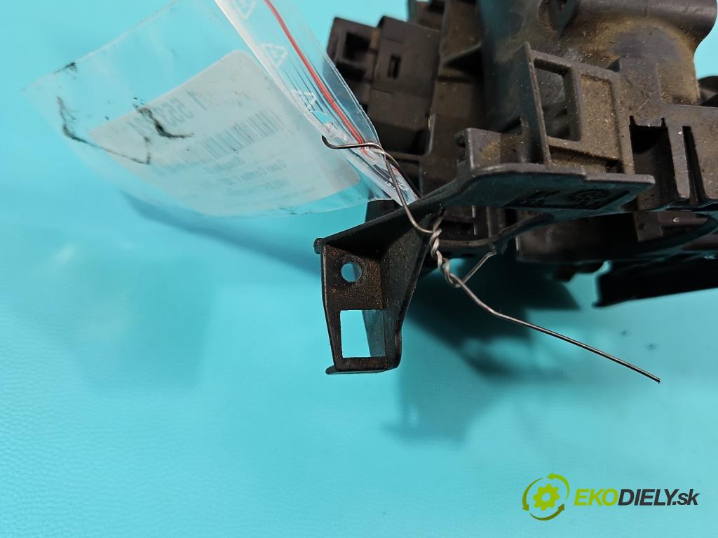 Opel Combo C 2001-2011 1.7 dti 65 HP manual 48 kW 1686 cm3 5- Spínačka 13144390 (Spínacia skrinka)