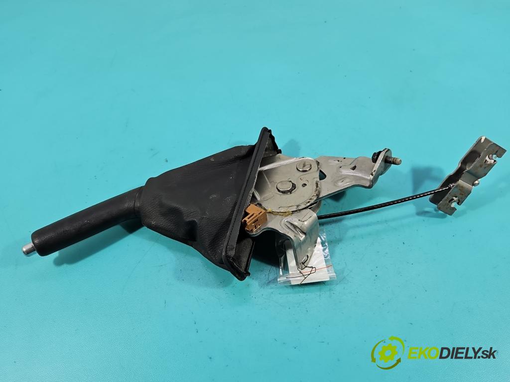 Toyota Auris II 2012-2018 1.8 hybrid 99 HP automatic 73 kW 1798 cm3 5- Páka: brzda: ručný 11330318