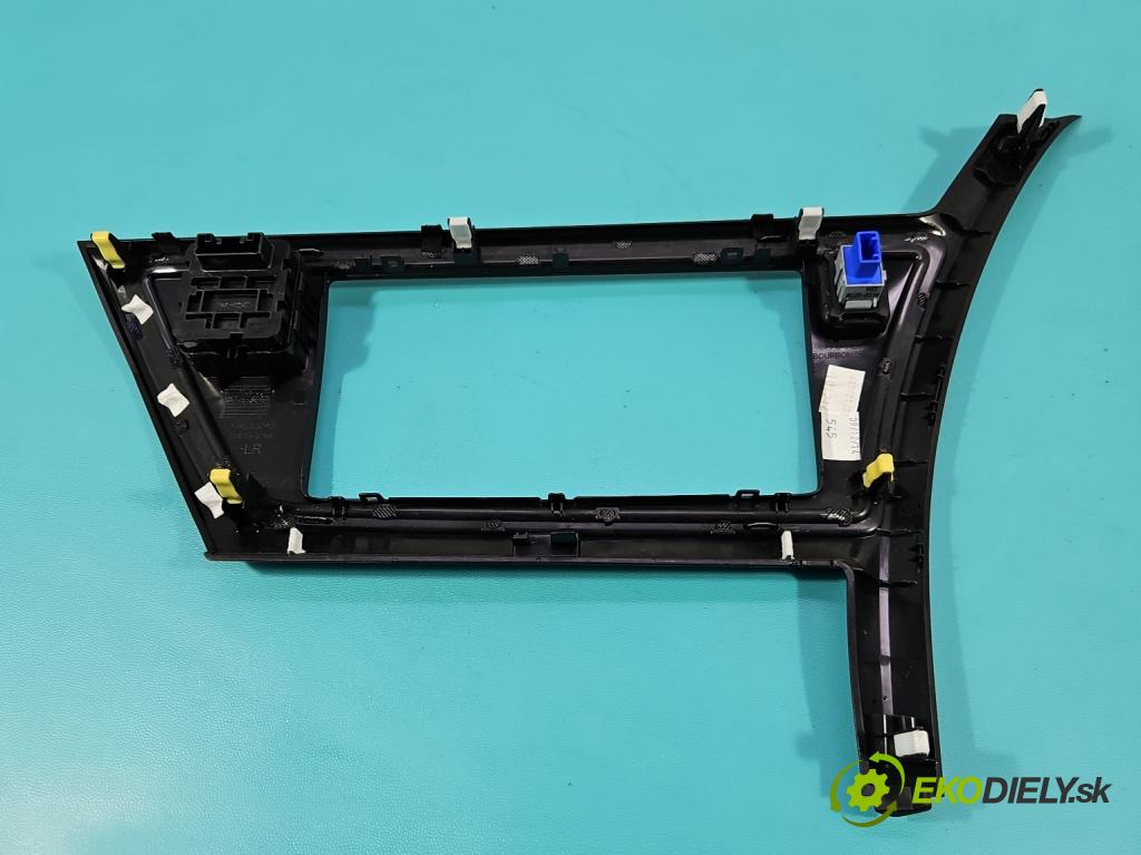 Toyota Auris II 2012-2018 1.8 hybrid 99 hp automatic 73 kW 1798 cm3 5- rameček rádia 55405-02430