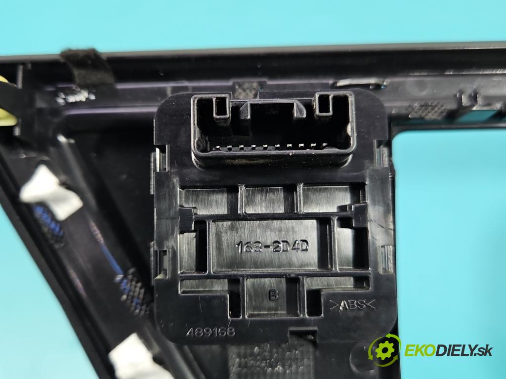 Toyota Auris II 2012-2018 1.8 hybrid 99 hp automatic 73 kW 1798 cm3 5- rameček rádia 55405-02430