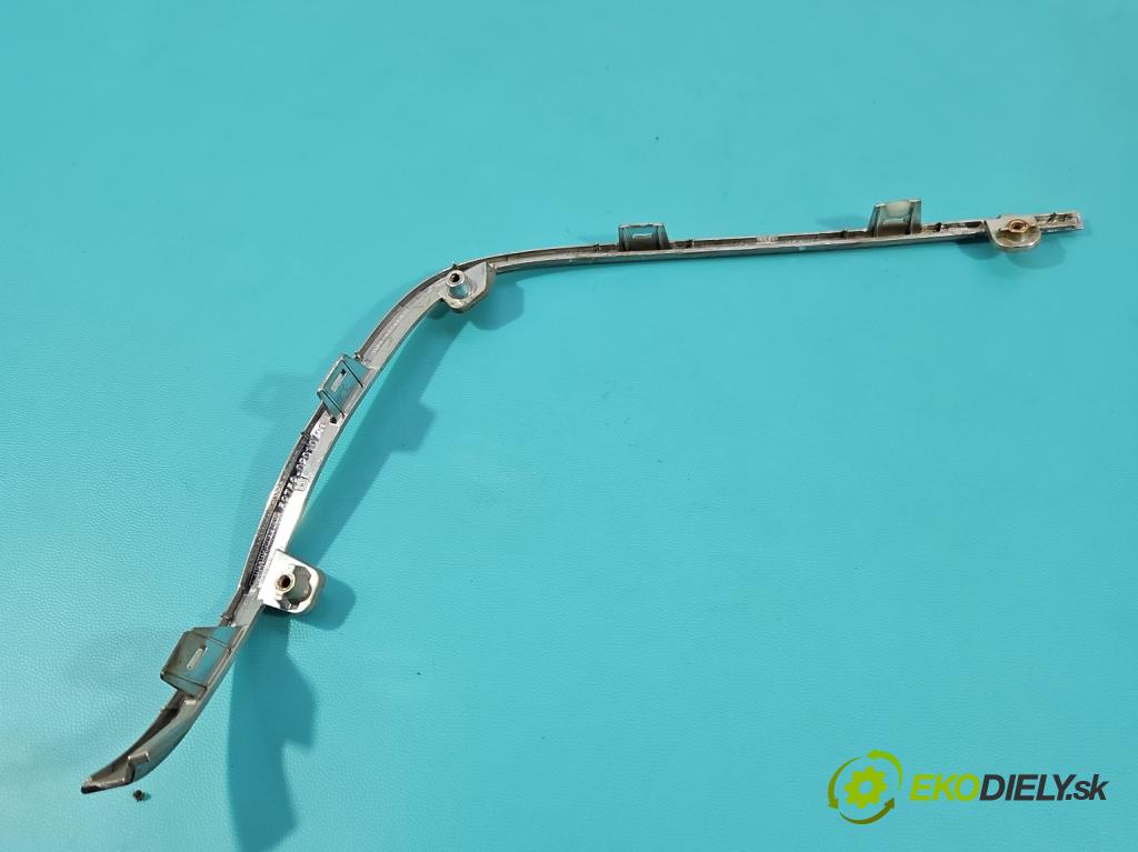 Toyota Auris II 2012-2018 1.8 hybrid 99 HP automatic 73 kW 1798 cm3 5- lišta karoséria: ostatné 52752-02010