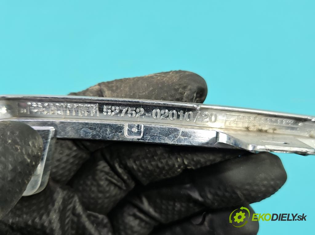 Toyota Auris II 2012-2018 1.8 hybrid 99 HP automatic 73 kW 1798 cm3 5- lišta karoséria: ostatné 52752-02010