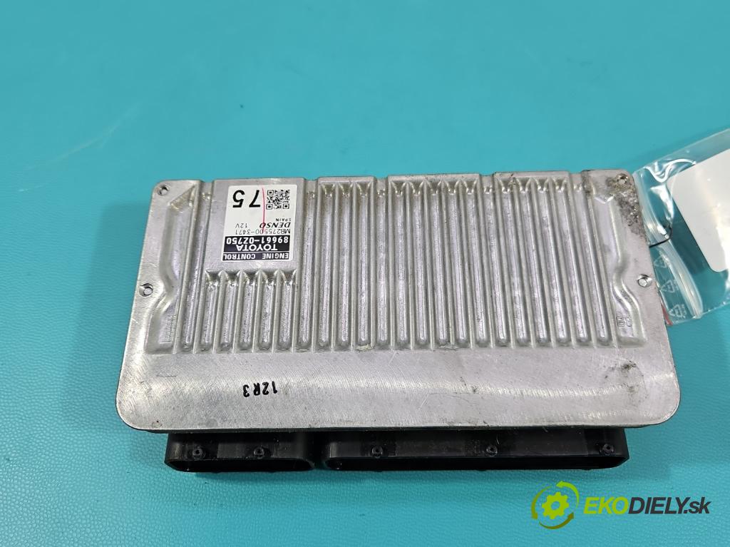 Toyota Auris II 2012-2018 1.8 hybrid 99 hp automatic 73 kW 1798 cm3 5- řídící jednotka motoru 89661-0Z750