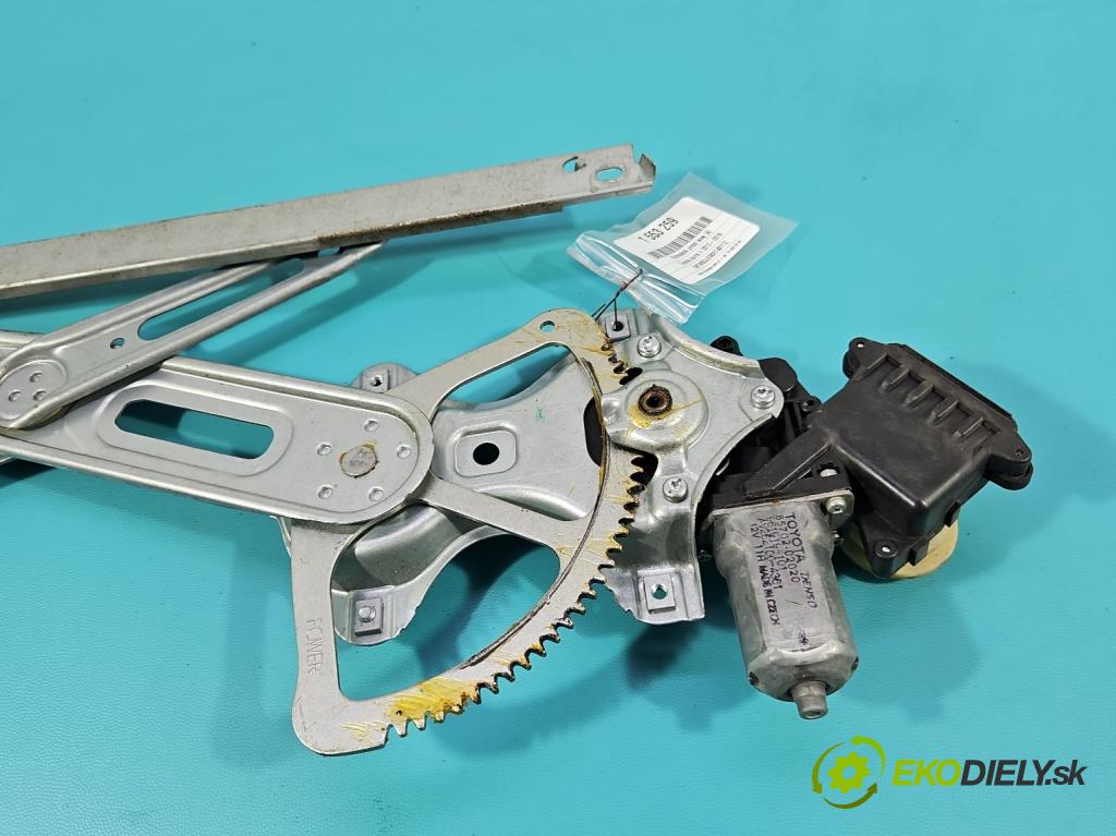 Toyota Auris II 2012-2018 1.8 hybrid 99 HP automatic 73 kW 1798 cm3 5- mechanizmus okna predné ľavý 85702-02020