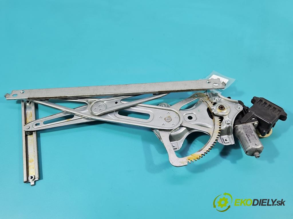 Toyota Auris II 2012-2018 1.8 hybrid 99 HP automatic 73 kW 1798 cm3 5- mechanizmus okna predné ľavý 85702-02020