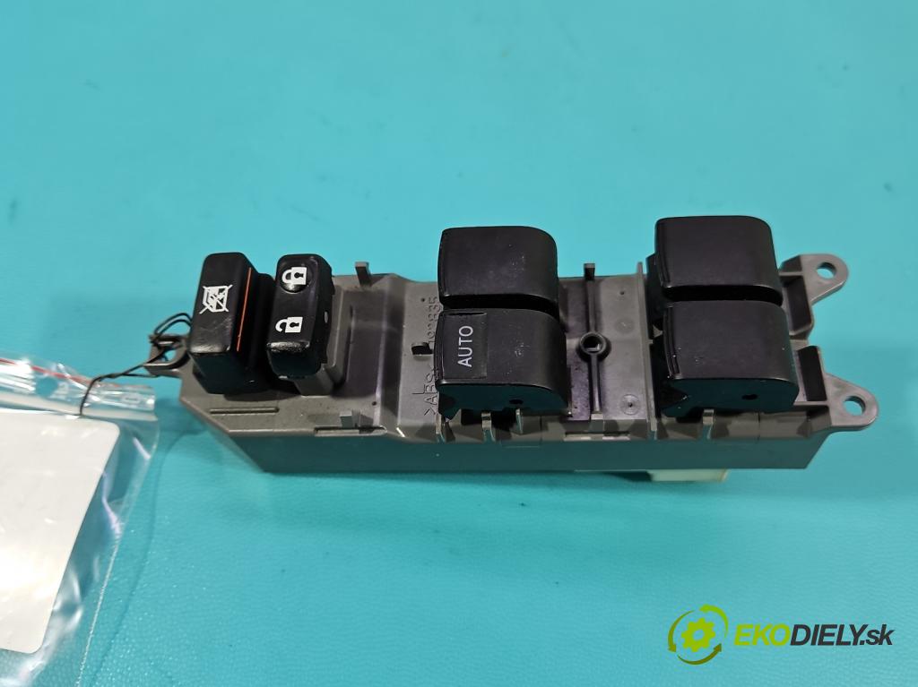 Toyota Auris II 2012-2018 1.8 hybrid 99 HP automatic 73 kW 1798 cm3 5- prepínač okien spätných zrkadiel