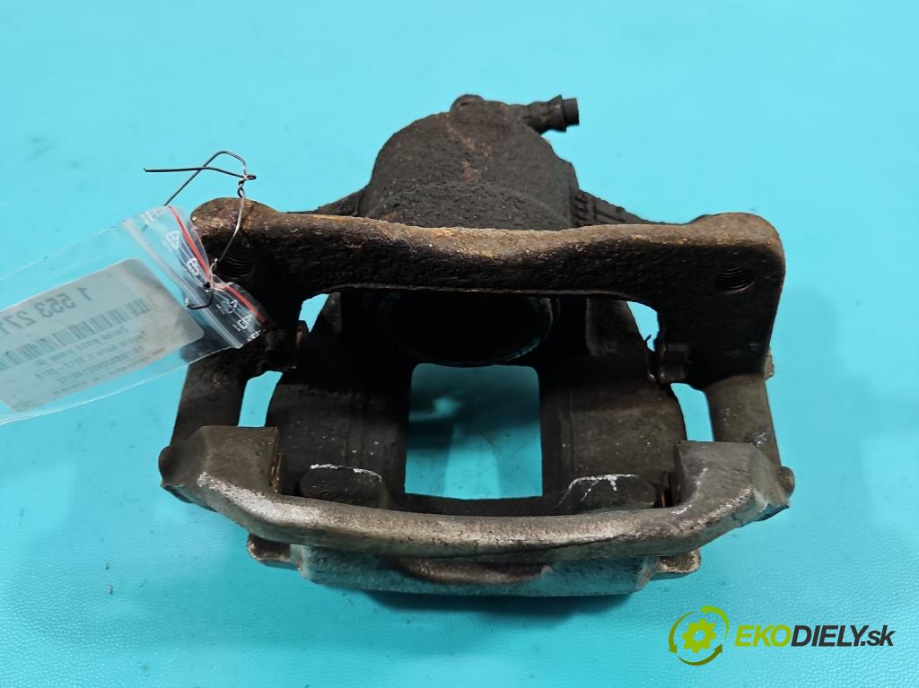 Toyota Auris II 2012-2018 1.8 hybrid 99 HP automatic 73 kW 1798 cm3 5- brzdič predné pravý  (Kľučka dverí ostatné)