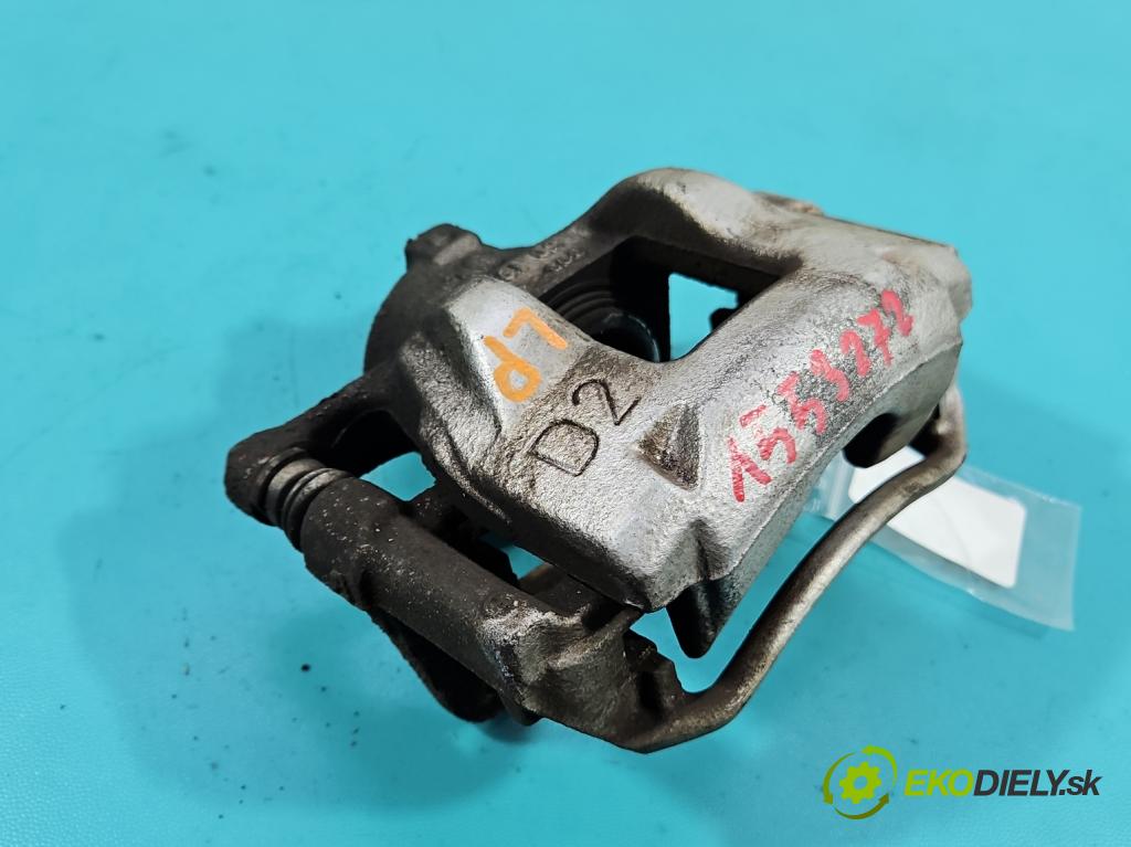 Toyota Auris II 2012-2018 1.8 hybrid 99 HP automatic 73 kW 1798 cm3 5- brzdič predné ľavý  (Kľučka dverí ostatné)