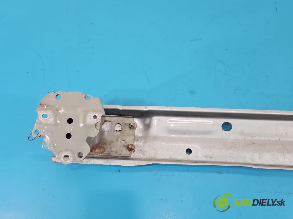 Toyota Auris II 2012-2018 1.8 hybrid 99 hp automatic 73 kW 1798 cm3 5- výztuha nárazníku zadní