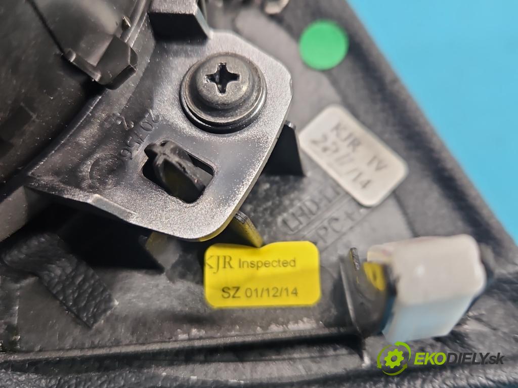 Toyota Auris II 2012-2018 1.8 hybrid 99 hp automatic 73 kW 1798 cm3 5- lišta ozdobná interiéry: 55470-02130