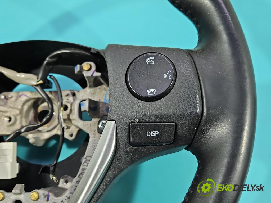 Toyota Auris II 2012-2018 1.8 hybrid 99 HP automatic 73 kW 1798 cm3 5- volant  (Volant)