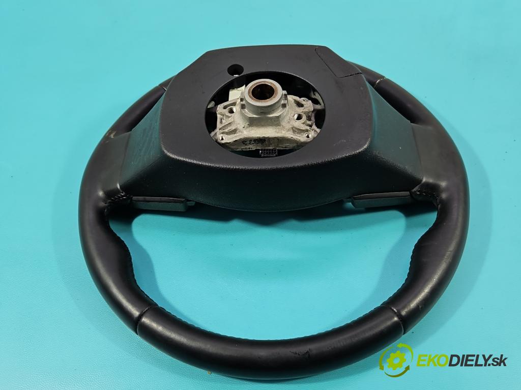 Toyota Auris II 2012-2018 1.8 hybrid 99 HP automatic 73 kW 1798 cm3 5- volant  (Volant)