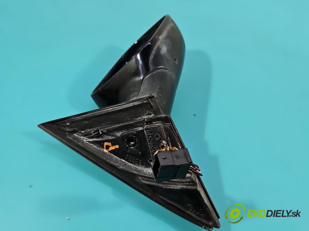 Audi A6 C5 1997-2004 1.9 tdi 110 HP manual 81 kW 1896 cm3 4- zrkadlo pravé  (Kľučka dverí ostatné)