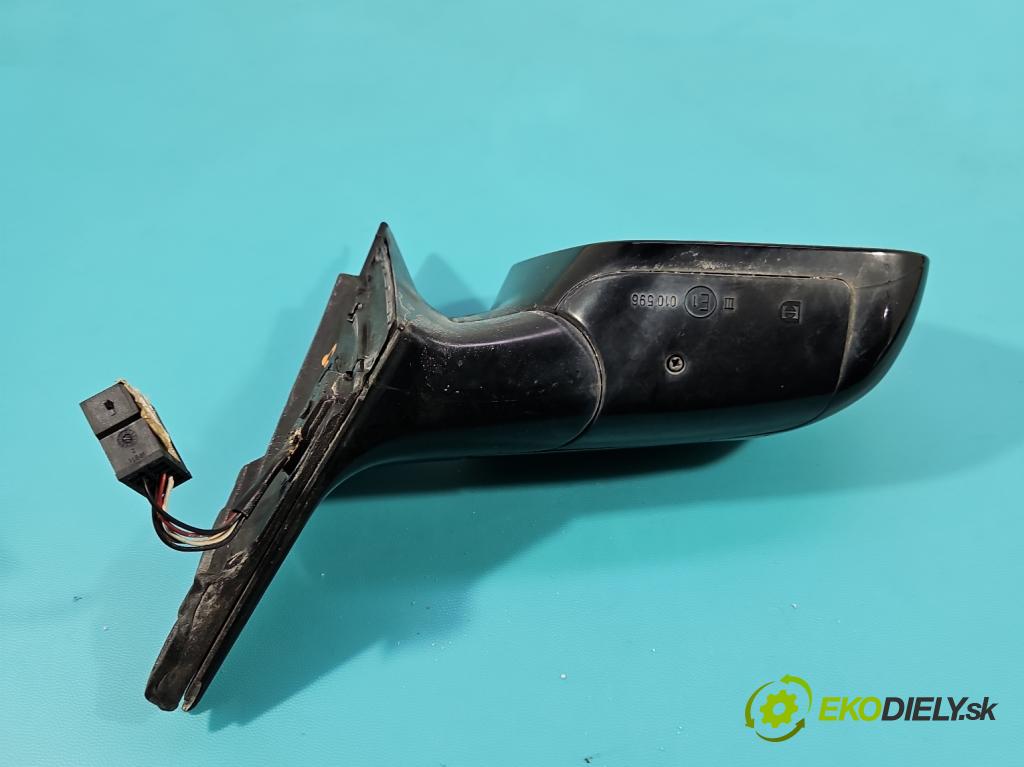 Audi A6 C5 1997-2004 1.9 tdi 110 HP manual 81 kW 1896 cm3 4- zrkadlo pravé  (Kľučka dverí ostatné)
