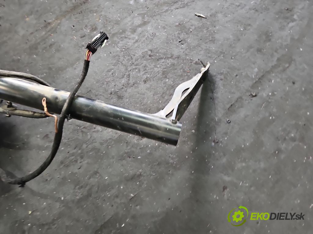 Skoda Kamiq 1.0 TSI 116 HP automatic 85 kW 999 cm3 5- Hák: vlečení: 658803881 (Ťažné zariadenie)