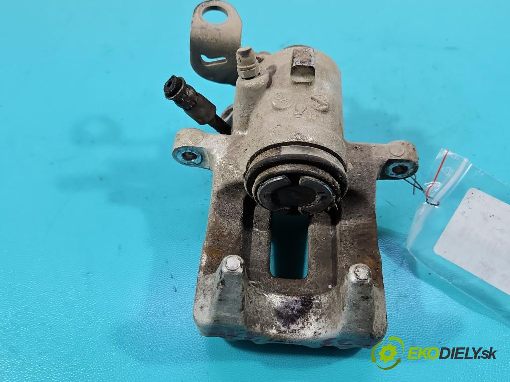 Skoda Kamiq 1.0 TSI 116 HP automatic 85 kW 999 cm3 5- brzdič zadné pravý  (Kľučka dverí ostatné)