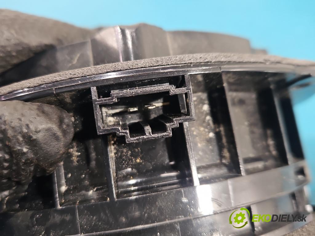 Skoda Kamiq 1.0 TSI 116 HP automatic 85 kW 999 cm3 5- reproduktory komplet 3V0035411J