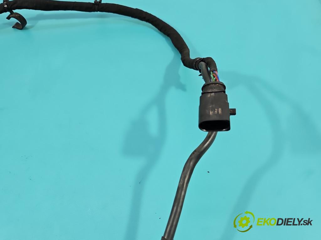 Skoda Superb III 2015-2024 2.0 tdi 150 hp automatic 110 kW 1968 cm3 5- Balíček: 5Q0971230QJ