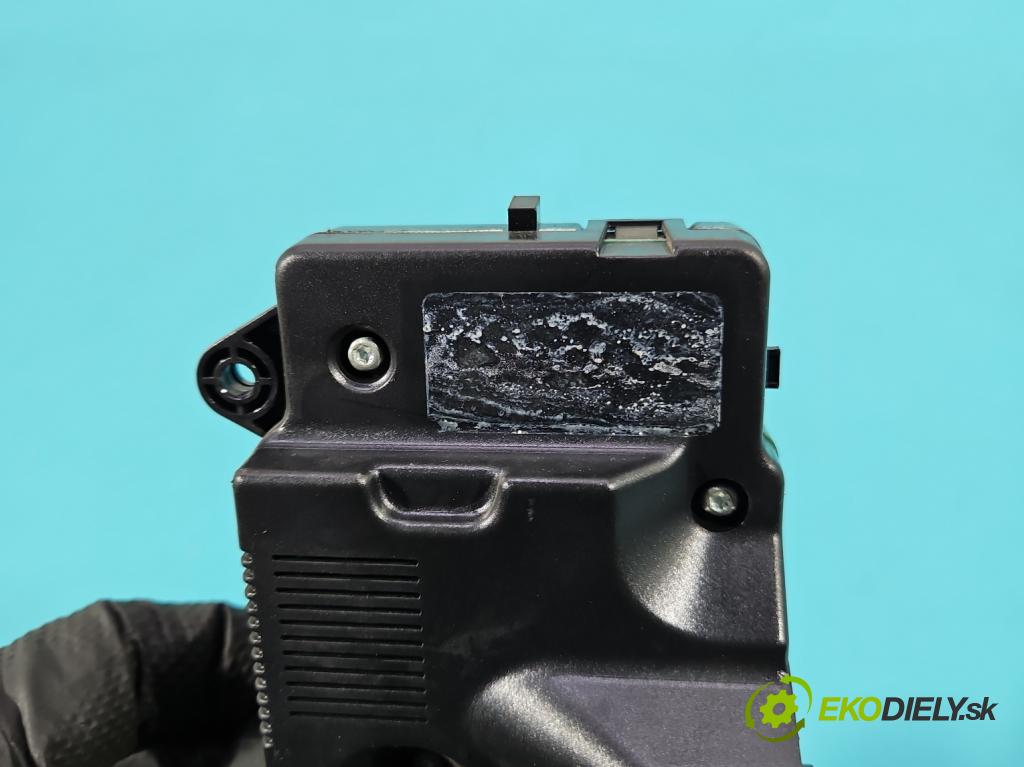 Seat Leon II 2005-2012 2.0 tdi 140 HP manual 103 kW 1968 cm3 5- panel kúrenia