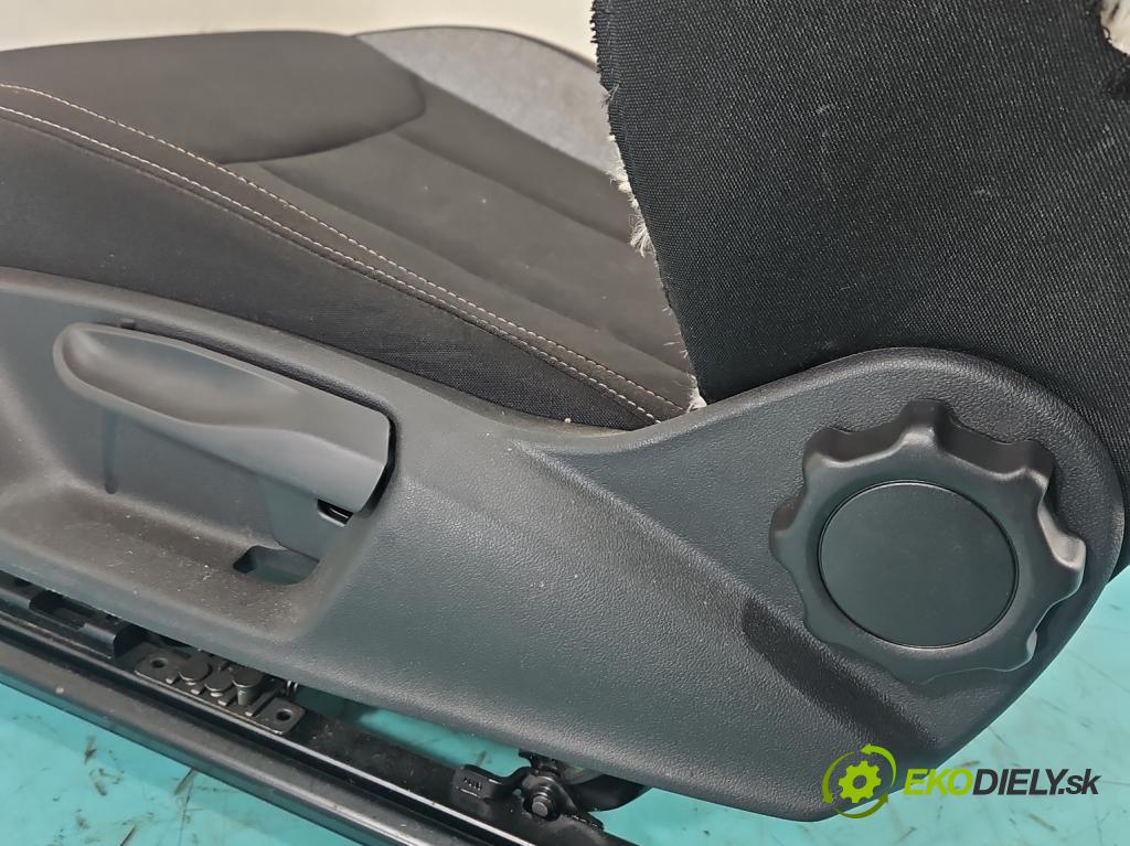 Skoda Kamiq 1.0 TSI 116 hp automatic 85 kW 999 cm3 5- Sedadlo levý  (Sedadlo)