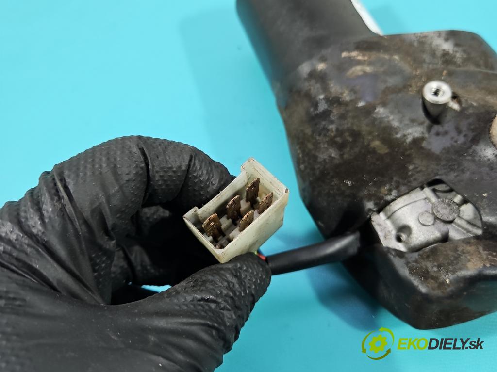 Audi A8 D2 1994-2002 3.7 V8 230 HP automatic 169 kW 3697 cm3 4- motor stieračov predné