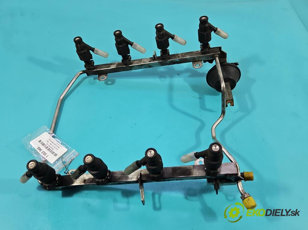 Audi A8 D2 1994-2002 3.7 V8 230 HP automatic 169 kW 3697 cm3 4- vstrek 077133551K (Vstrekovač paliva)