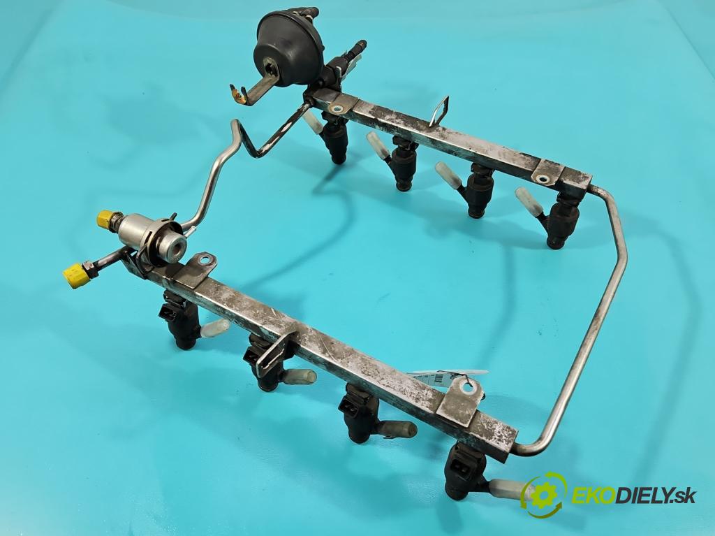 Audi A8 D2 1994-2002 3.7 V8 230 HP automatic 169 kW 3697 cm3 4- vstrek 077133551K (Vstrekovač paliva)