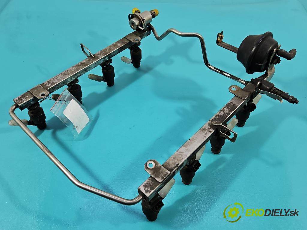 Audi A8 D2 1994-2002 3.7 V8 230 HP automatic 169 kW 3697 cm3 4- vstrek 077133551K (Vstrekovač paliva)