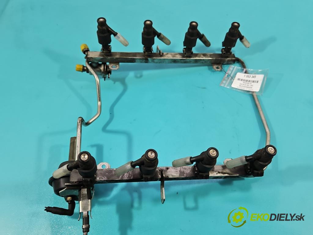 Audi A8 D2 1994-2002 3.7 V8 230 HP automatic 169 kW 3697 cm3 4- vstrek 077133551K (Vstrekovač paliva)