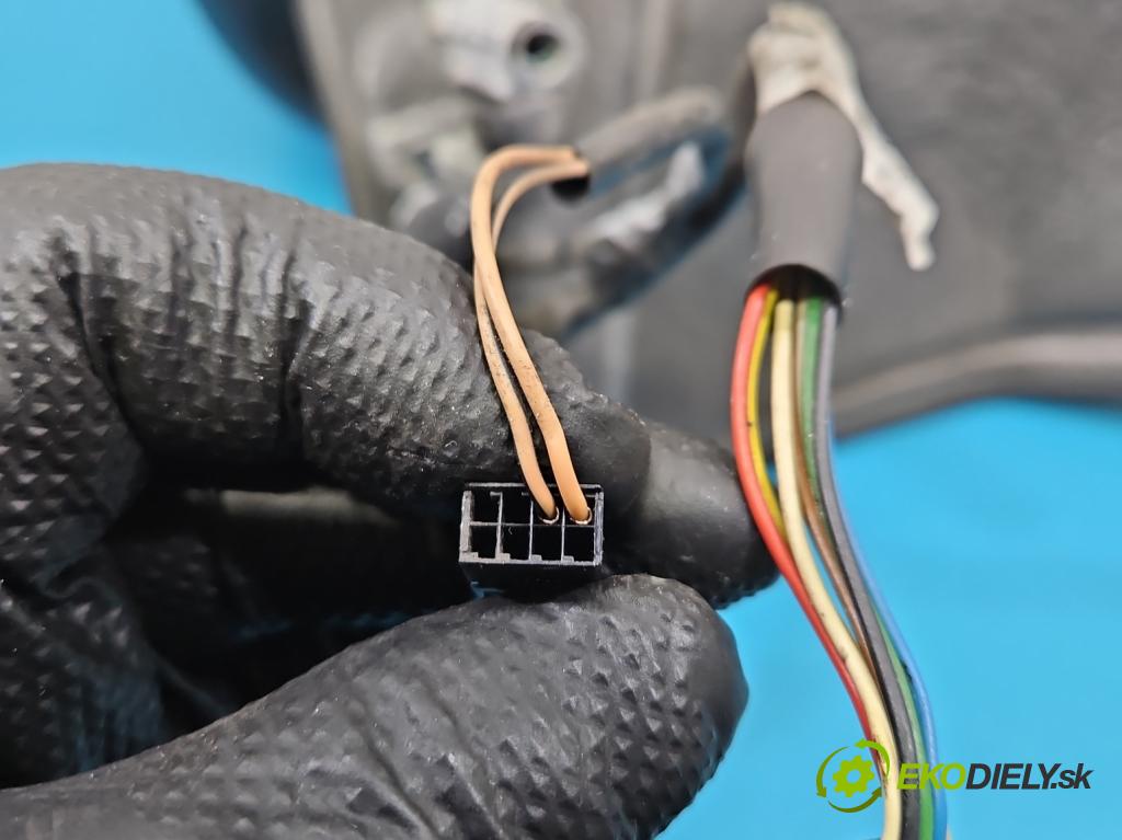 Fiat Ducato IV 2014- 2.3 jtd 131 HP manual 96 kW 2287 cm3 5- zrkadlo ľavé  (Kľučka dverí ostatné)